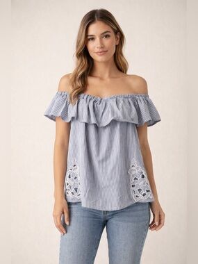 ✨Merona Off Shoulder Striped Top✨